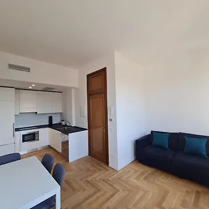 https://cinque-giornate-charme-apartment.it-lombardy.com